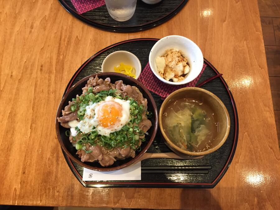 丼ぶりセット